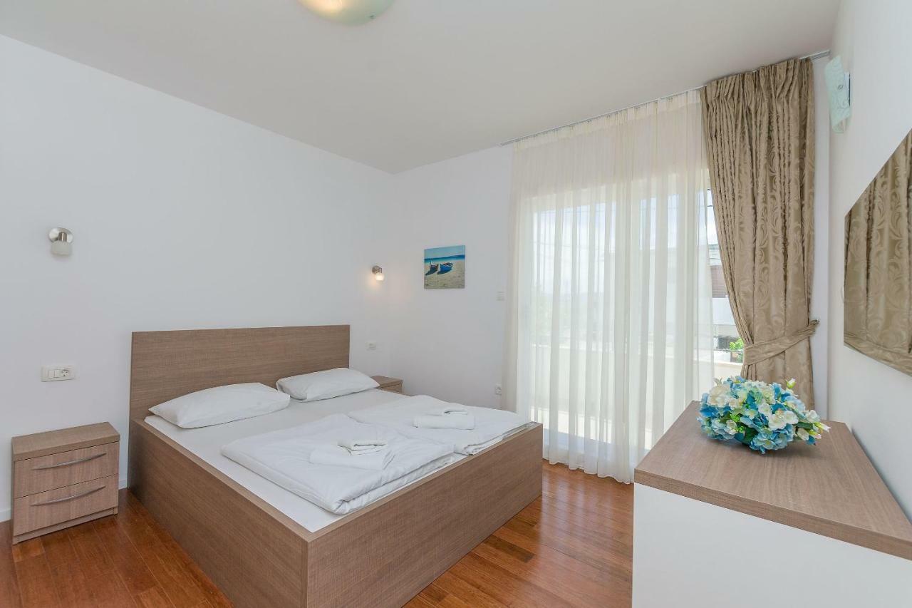 Apartments Villa Aquamarine Duće Exterior foto
